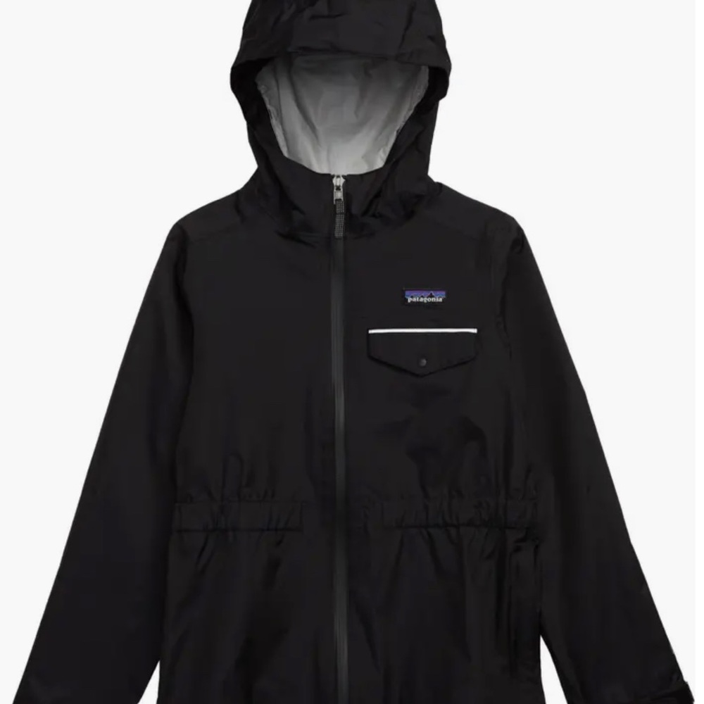 Girls size L (12) Patagonia Torrentshell water repellent recycled nylon.
